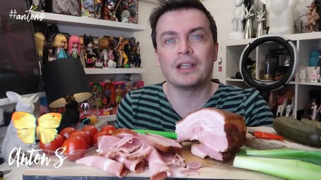 МУКБАНГ! БЕКОН С ЛУЧКОМ И ХЛЕБУШКОМ! О СТОЛИЧНЫХ БЛ..ДЯХ. ОТЛИЧАЕТСЯ ЛИ БЕРЛИН ОТ МОСКВЫ?