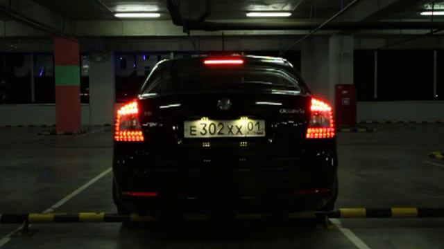 Skoda Octavia II FL работа задних светодиодных фонарей смотреть онлайн