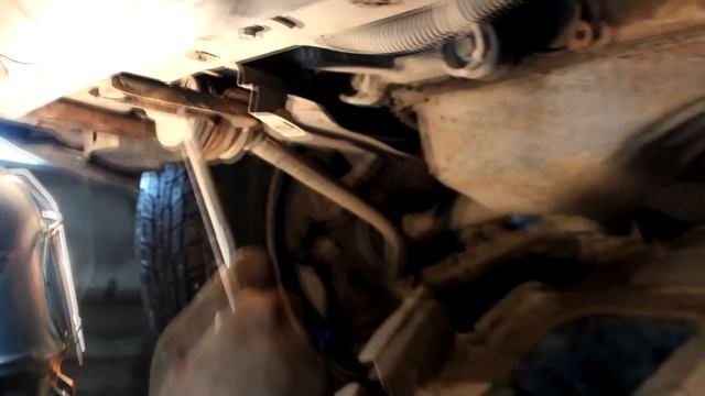 Калина, снятие генератора с ДВС 16v. смотреть онлайн