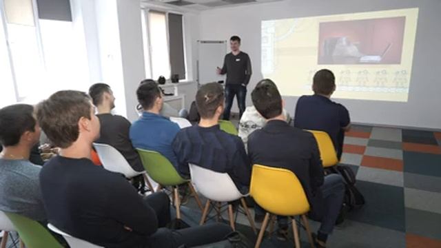 Scriptless Application with Phoenix - Alexey Osipenko (RUS) | Elixir Club 8 смотреть онлайн
