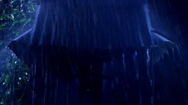 ⛈️Сон под шум дождя Избавьтесь от бессонницы с помощью проливного дождя и громкого грома смотреть онлайн