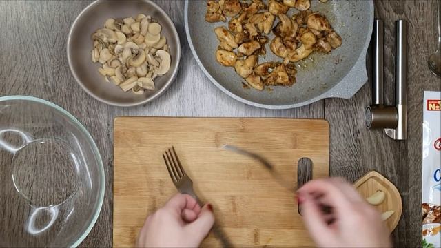 How to cook Tartlets with Chicken and mushrooms | Как приготовить Тарталетки с Курицей и Грибами смотреть онлайн