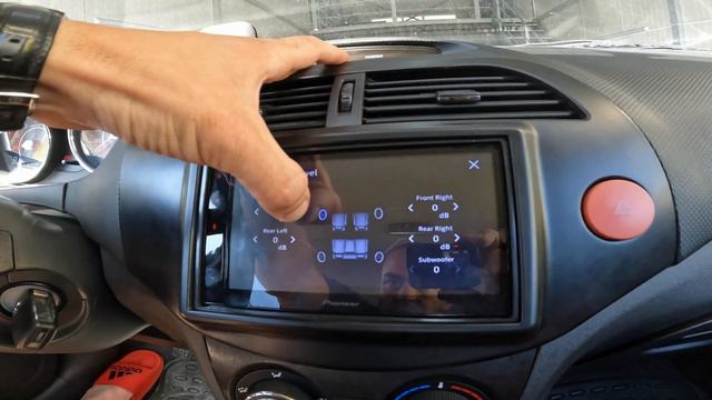 Pioneer SPH-DA360DAB Review Waze Navigation , YouTube ,Wireless AppleCarPlay , Android Auto