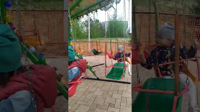 Лаурита на карусели. Парк. Нур-султан. смотреть онлайн