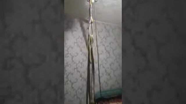 Приспособление сделаное своими руками для поднятия тяжелых инвалидов с кровати на коляску и т.д. смотреть онлайн