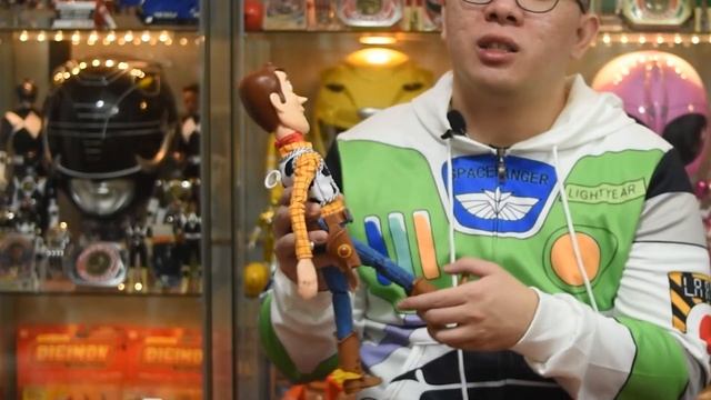 I Unbox & Compare 2 Woody | Toy Story Takara Tomy Real Posing VS Signature Collection Medicom смотреть онлайн