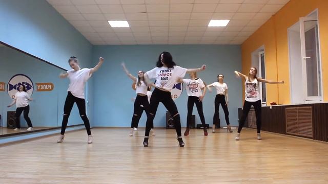Funky-Fish Dance Studio | STRIP-PLASTIKA смотреть онлайн