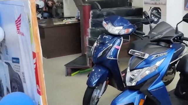 Honda Dio 125 VS Honda Activa 125 Compare || Dio125 VS Activa || Who is BEST?? Activa VS Dio Scoote смотреть онлайн
