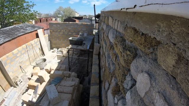 Кладка камня из ракушечника № 40 СТРОИТЕЛЬСТВО ГАРАЖА МЕЧТА 412 смотреть онлайн