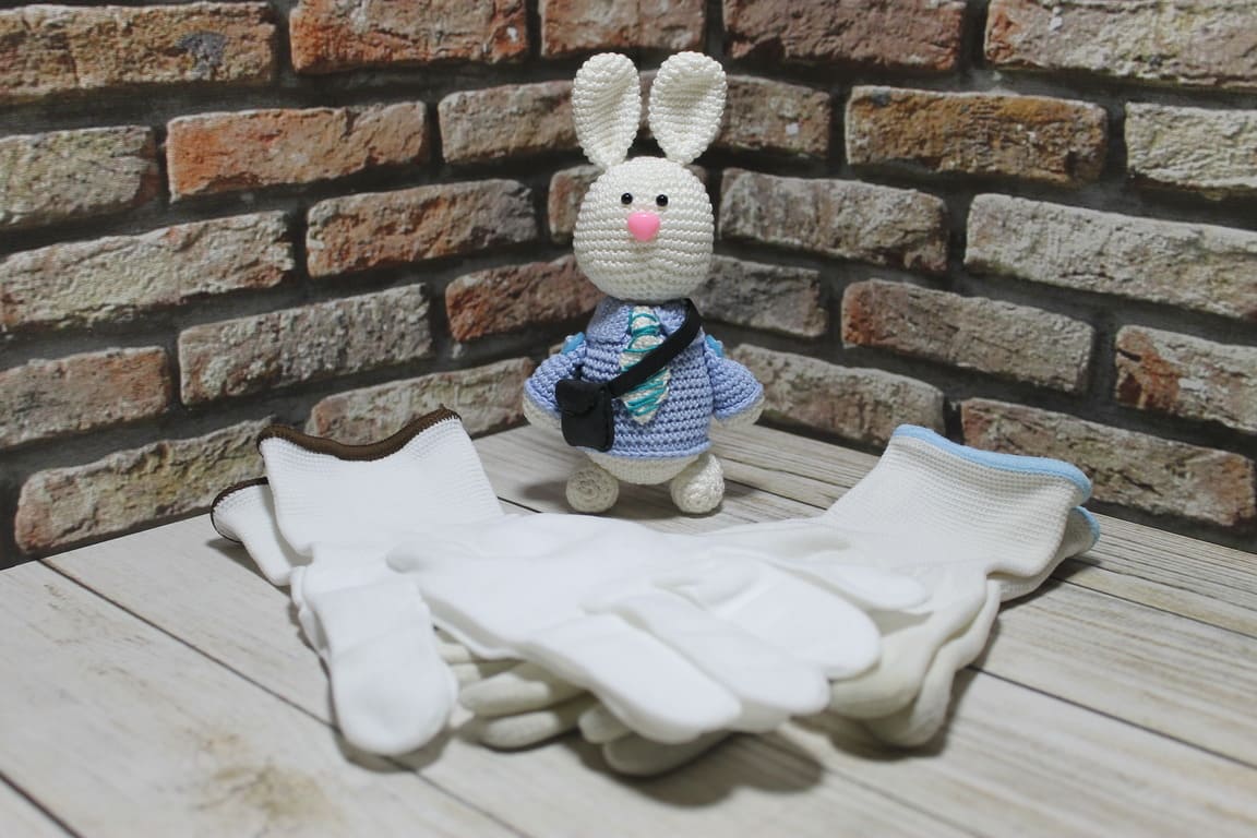 Перчатки нумизматические нейлоновые, бесшовные (размеры «9» и «10»)