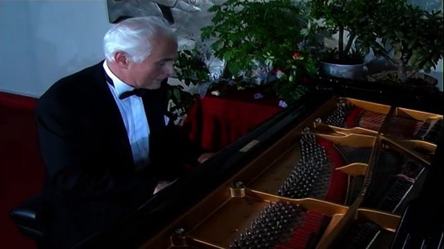 Профессор Михаил Легоцкий исполняет произведения Рахманинова, Шуберта и Листа 3 смотреть онлайн