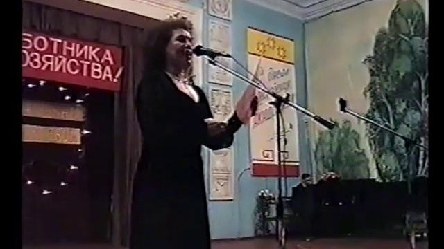 Песни для школьных праздников    дни знаний, защиты детей, дружбы, города или села, дискотека