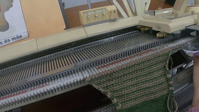 calça jardineira infantil em tricô à máquina смотреть онлайн