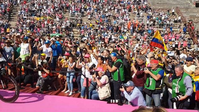 Nibali entra nell'Arena di Verona. Giro d'Italia 2019 смотреть онлайн