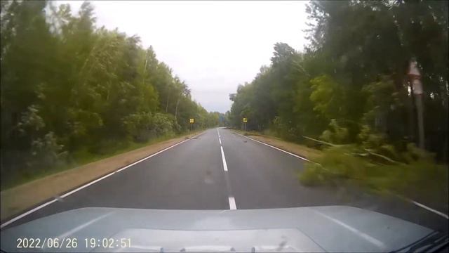 Последствия урагана на трассе Бакчар Томск 26 06 2022 смотреть онлайн