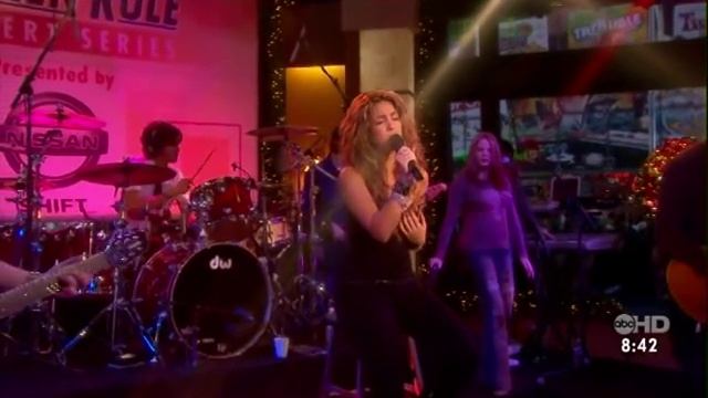 Shakira illegal live смотреть онлайн