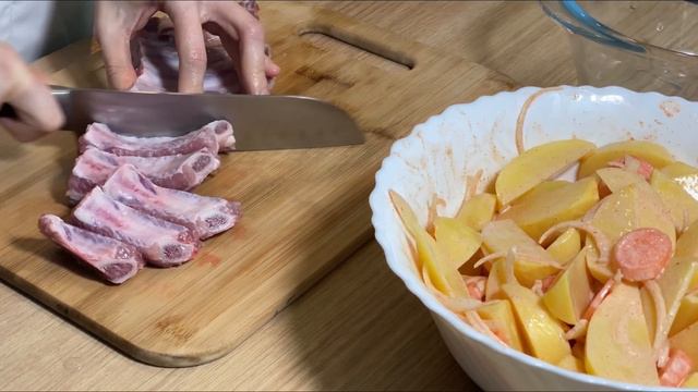 Рёбрышки с овощами! Это обязательно надо попробовать! смотреть онлайн