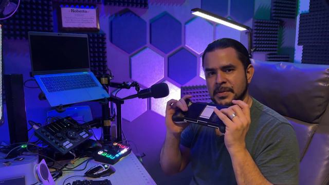 Bluetooth game controller for your big (and small) phones! | Shanwan Q13 смотреть онлайн
