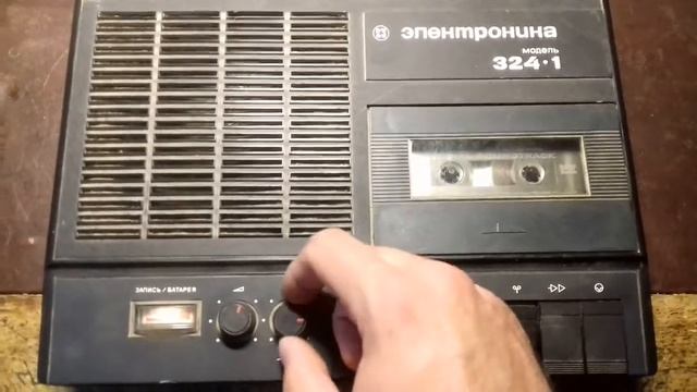 Магнитофон "Электроника-324-1". Первый пуск. Tape recorder "Electronica-324-1". First start. смотреть онлайн