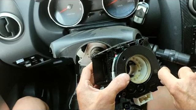 замена модуля подрулевого шлейфа кашкай J10 смотреть онлайн