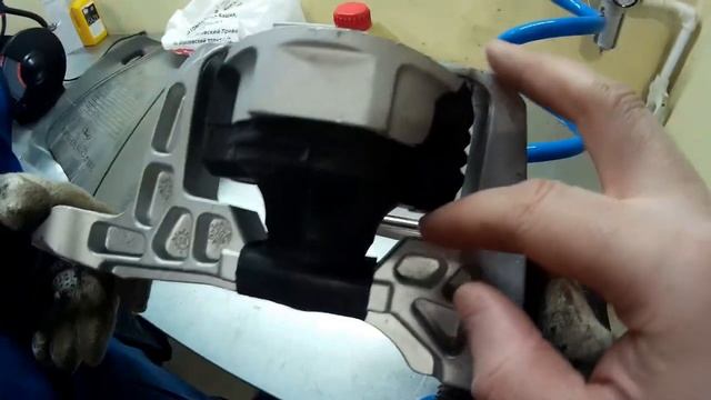 Замена правой опоры двигателя форд фокус 2 и фокус 3 смотреть онлайн