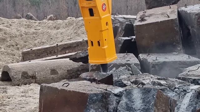 Запуск гидромолота НР 2500 Indeco, г Сургут Работа на экскаваторе SDLG смотреть онлайн