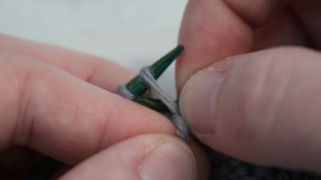 How to PFB (Purl in the Front and Back of a Stitch) смотреть онлайн