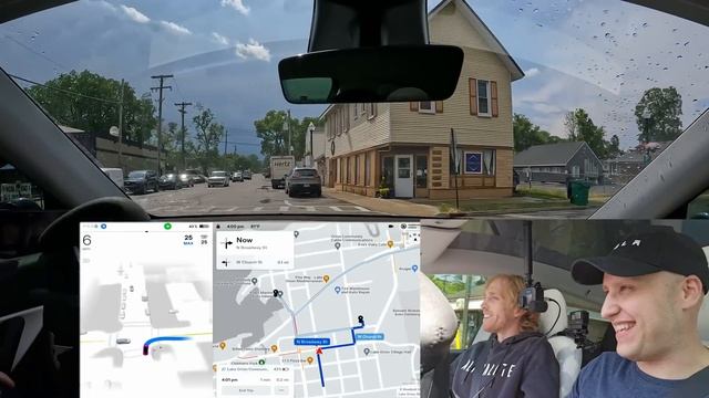 Cyclist Reacts to a Self Driving Tesla | Tesla FSD Beta 11.4.3 смотреть онлайн