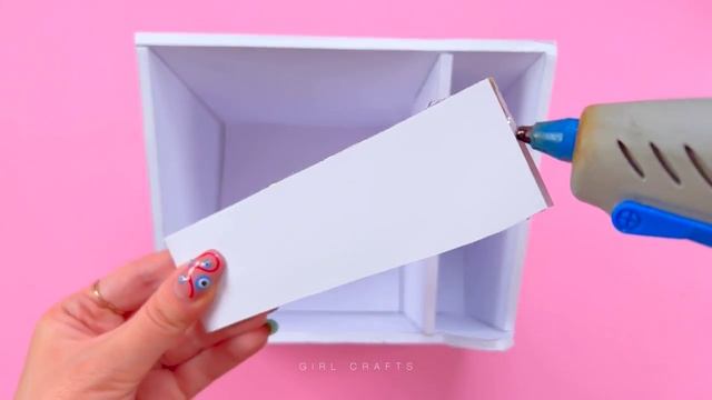 3 DIY ИДЕИ МИЛЫХ ОРГАНАЙЗЕРОВ ИЗ ОТХОДОВ КАРТОНА - ПЕРЕРАБОТКА - ПОДЕЛКИ ОБРАТНО В ШКОЛУ смотреть онлайн