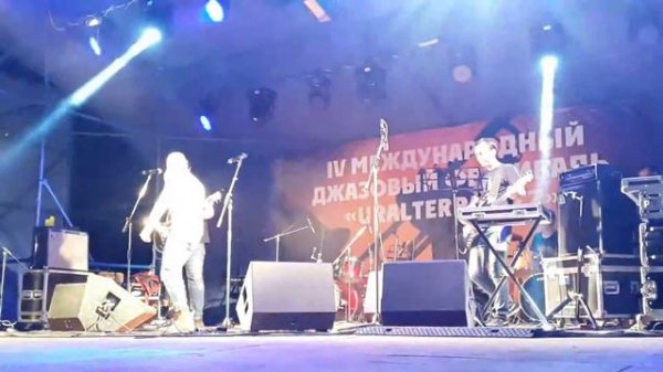 Пьер ЭДЕЛЬ и трио «Blues Doctors» - Purple Haze