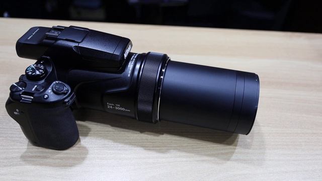 Nikon COOLPIX P1000 Power Zoom смотреть онлайн