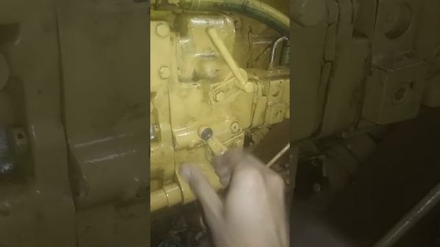Injection pump problem CAT 3406 #short #vidioshort #diselengine смотреть онлайн