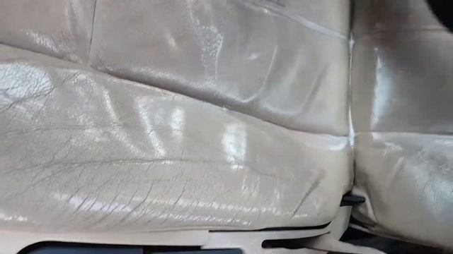 Химчиска светлой кожи на BMW E39