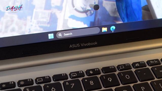 ASUS có quá nhiều laptop Core i9 cho mùa tựu trường | Đánh giá Vivobook 15 OLED смотреть онлайн