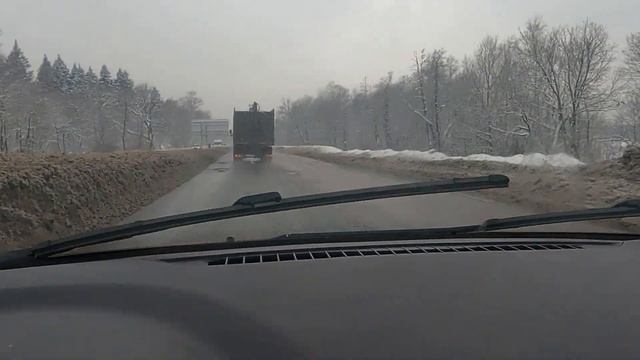 На Горьковском шоссе появились большие ямы смотреть онлайн