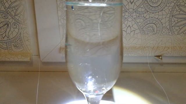 Сравнение флюрокарбона и лески в воде. Обзор, тест. Что из них менее заметно в воде? #NIK_72 смотреть онлайн