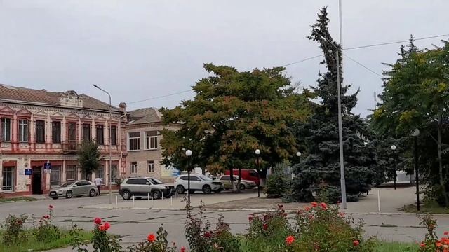 ГЕНИЧЕСК,КОРОТКИЙ ОБЗОР В ЦЕНТРЕ ГОРОДА. смотреть онлайн