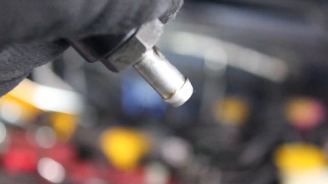 Warning Change your PCV Valve in your older Subaru 2004 STi How -To EJ Motor смотреть онлайн