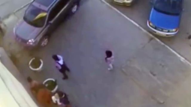 АДВОКАТ БЕЗНАКАЗАННО ЗАДАВИЛ ДВУХ ДЕВУШЕК смотреть онлайн