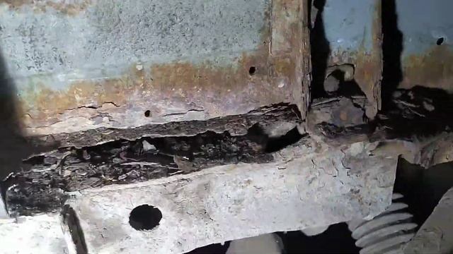 Замена чашки под пружину ремонт Лонжерона Мерседес w 210 смотреть онлайн