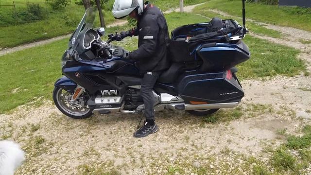 Мотопутешествие с собакой на Кавказ. Ч.2. Калмыкия - Ставрополь - Адыгея. смотреть онлайн