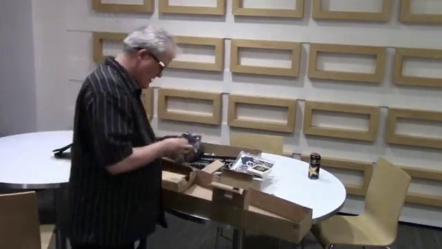 Epiphone PRO-1 Explorer Pack Unboxing смотреть онлайн