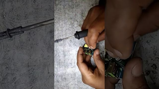 Kisi bhi mobile ka kharab charger ko is Prakar Karen repair смотреть онлайн