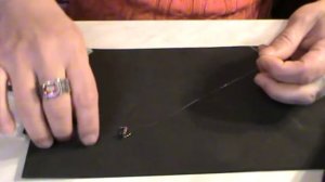 как проще всего привязать две мормышки на одну леску