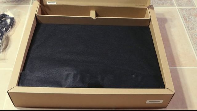 Unboxing a Wacom Cintiq 16 смотреть онлайн