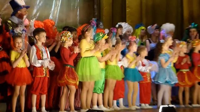 Спектакль театра Лес Чудес Рудный 2015 смотреть онлайн