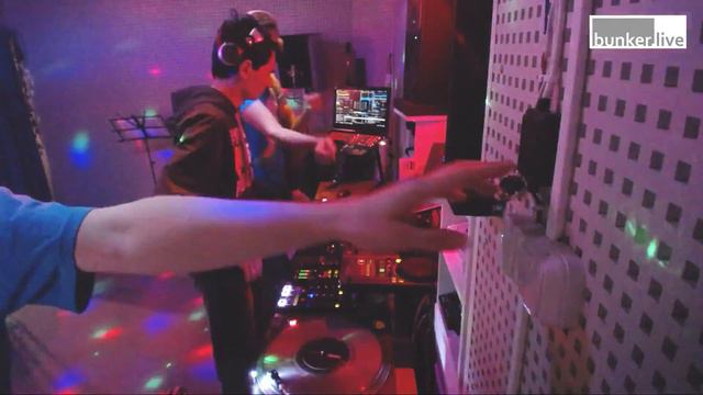 bunker.live - 2016 09 11 - arthur spectrum (breaks), jaildigger (juke/footwork) смотреть онлайн