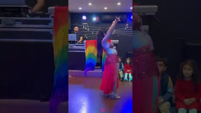 Belly Dance - Persian Rose Restaurant Sydney смотреть онлайн