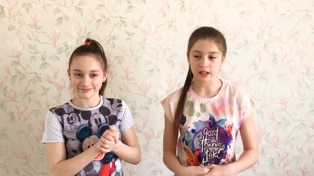 ДВОЙНЯШКИ Света и Наташа против ТРЕНДов из ТИК ТОК /ТИК ТОК ЧЕЛЛЕНДЖ/ Лучшее из tik tok смотреть онлайн