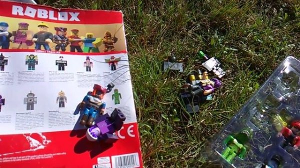 ROBLOX! Box Set, Series 2! ALL the Codes Up For Grabs!
